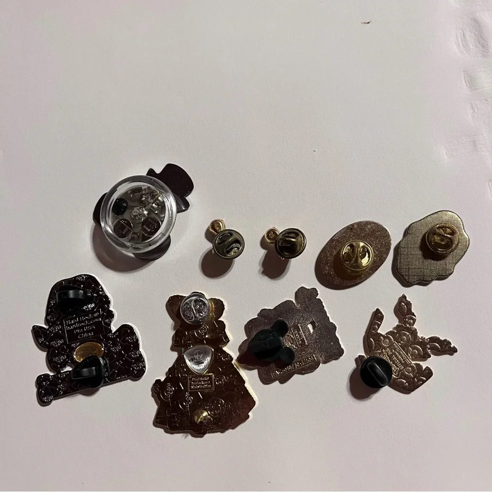 Assorted Pins Set - Picture 2 of 6